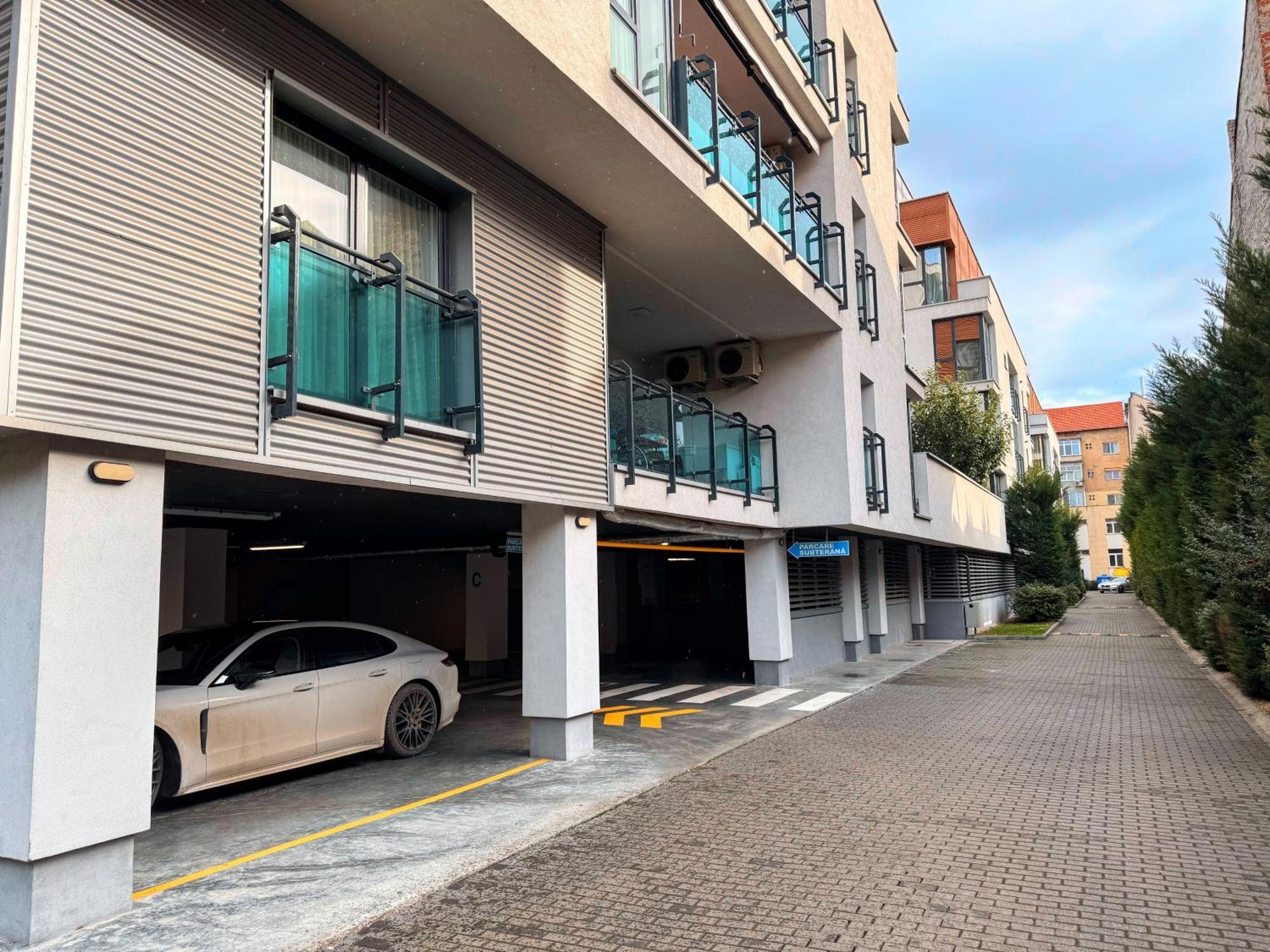 Stylish Apartment Getaway With Self Check-In And Free Parking Lot Arad Exterior photo