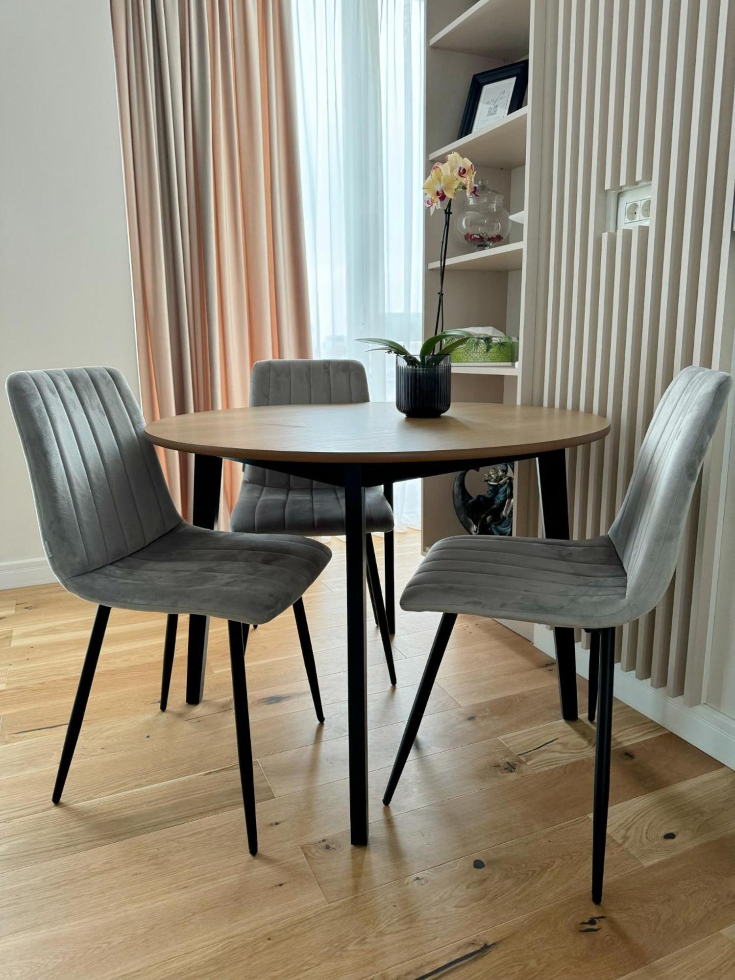Stylish Apartment Getaway With Self Check-In And Free Parking Lot Arad Exterior photo
